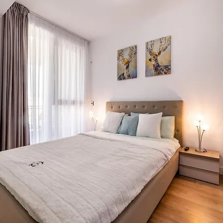 Nabaro 17 - Blue Harmony Si Parcare Privata Năvodari